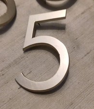 Vintage Aluminium Zahlen "5"