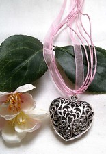 HALSKETTE + HERZ ANHÄNGER