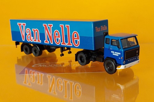 Brekina 85674 volvo - brekina, f