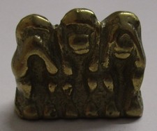 Drei kleine affen aus messing.3cm X 2cm X 1,3cm.