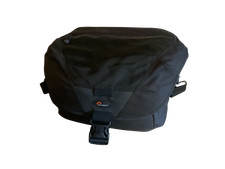 Lowepro Kameratasche Stealth Reporter D550 AW schwarz Umhängetasche 40x25x15cm