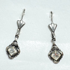 Zierliche gablonzer Ohrringe