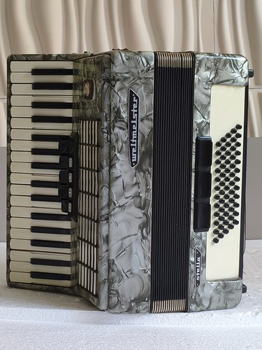 Piano accordion akkordeon