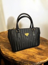 Maison Mollerus Business