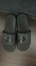 Nike Schlappen Größe 44