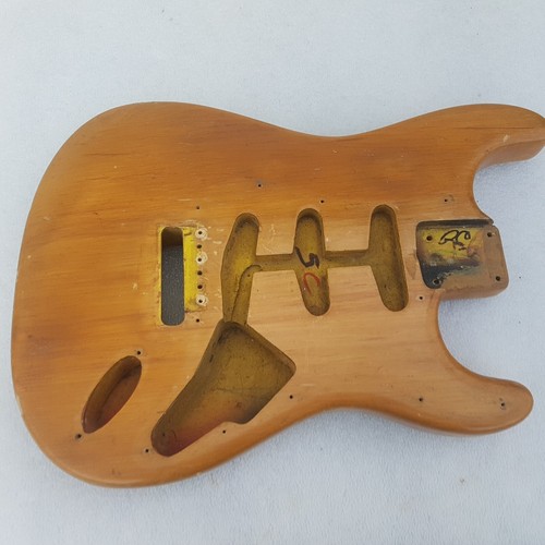 1966 fender stratocaster body - fender,