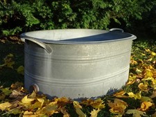 ALTE ZINK PFLANZ - GARTEN - WANNE WOHL UM 1960 / ca. 70 LITER MIT ABLAUF / W 15