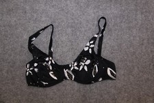 BIKINI OBERTEIL GRÖSSE 36 B SCHWARZ MIT BLUMEN  MIT BÜGEL TRIUMPH