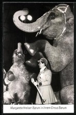Ansichtskarte Dompteurin mit Elefanten im Zirkus Barum 