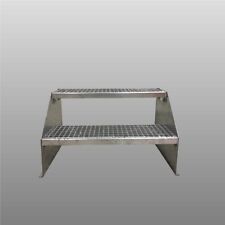2-stufige Stahltreppe