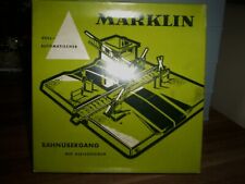 Märklin HO 7192 Vollautomatischer Bahnübergang mit Gleisstücken