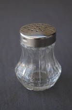 Neuwertiger, kleiner Salz oder  Pfefferstreuer Streuer von WMF