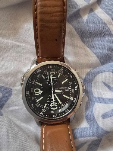 Seiko solar chronograph v172 - solar,