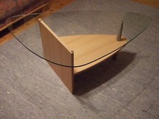 Couchtisch / Fernsehtisch aus Holz mit Glasplatte, gebraucht