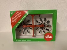 Siku Farmer 1:32 Fella Schwader Heuschwader 2451 OVP Geschenk Ostern