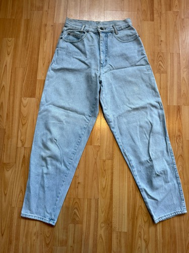 Mom jeans colours - jeans, world