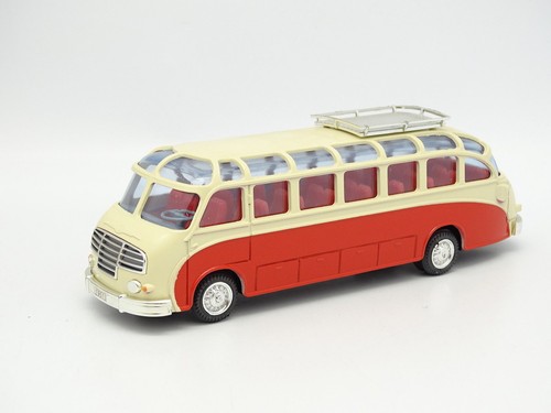 Cursor kässbohrer setra - 1/50,