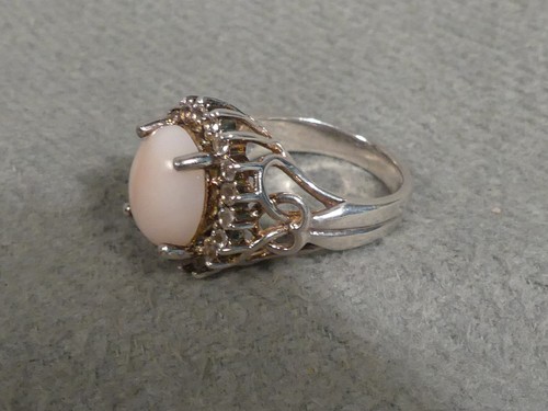 Ring milchopal mit kl - ring,