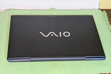 Sony Vaio Laptop VPCSB3M9E/B 13,3 Zoll (500 GB, Intel Core i3 2. Gen, 2 Mit OVP