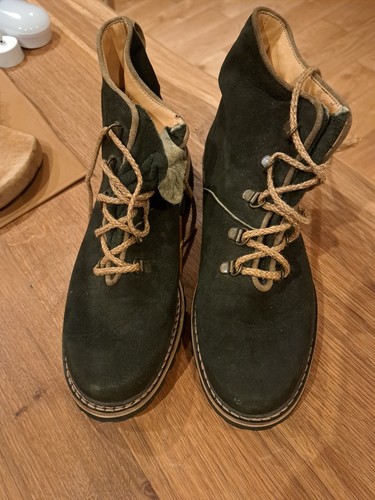 Dirndl und bua trachten boots - dirndl,