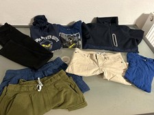 Schönes Jungen Kleiderpaket