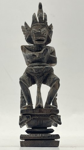 Handgeschnitzte holzfigur - handgeschnitzte,