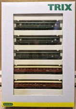 Minitrix 13721 Schnellzugwagen-Set "Schürzenwagen" der DRG Ep.II in OVP