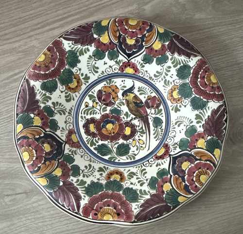 Delft handbemalter polychrom