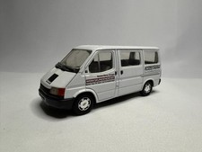 1:35 Ford Transit Bus Weiss