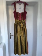 magenta-pink-goldfarbenes