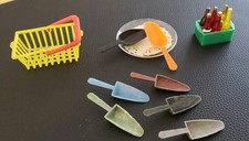 Kaufmannsladen Zubehör Korb 7 Schüppchen Kuchenteller Flaschenkiste Vintage