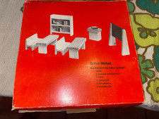 Puppenstube Schule Schulmöbel