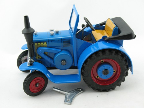 Blechspielzeug traktor - -,