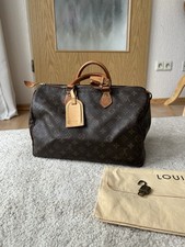 Louis Vuitton Speedy