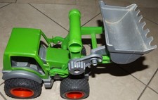 Traktor mit Frontlader für