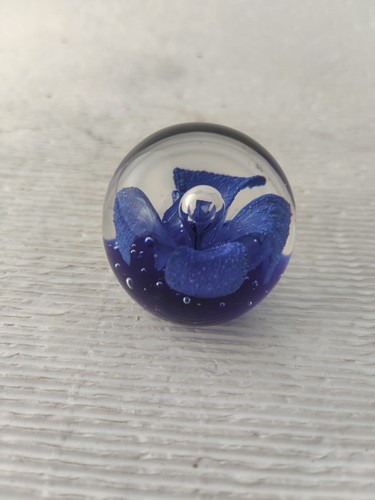 Briefbeschwerer paperweight