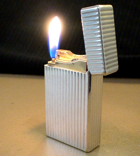 Altes feuerzeug dupont - feuerzeug, *