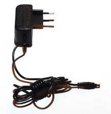 Steckernetzteil 230V AC/DC 12V 1000mA Hohlstecker 5,5mm x 2,1mm