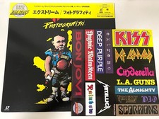 Mit seltenem Aufkleber