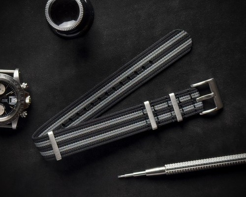 22 mm nato strap - 20,