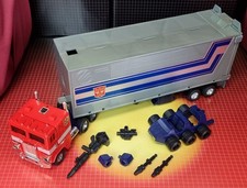 Vintage Hasbro Transformers G1