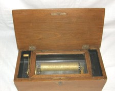 Antike WALZENSPIELUHR