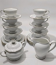 Hochwertiges altes Geschirr