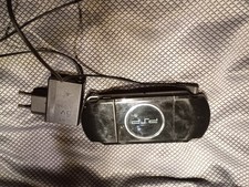Sony PlayStation PSP-E1000 Portable Spielekonsole - Schwarz