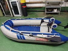 Delphin Schlauchboot mit Elektroantrieb und Batterien