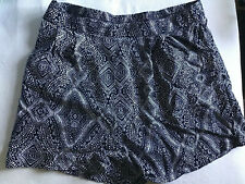 Shorts Damenshorts H&M Sommerhose kurz Gr. 40 Boxershorts Damenhose Sommershorts