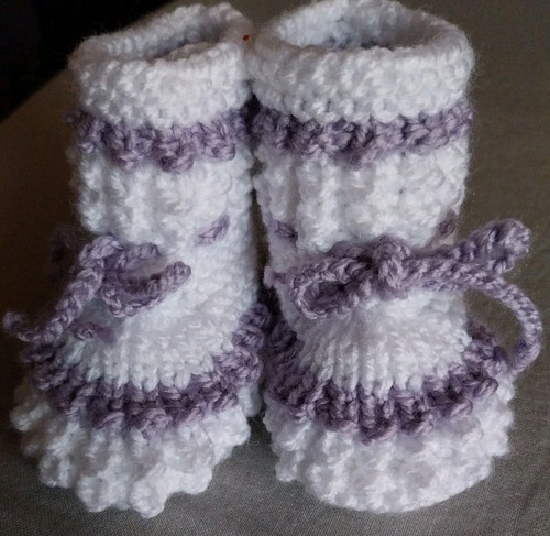 Babyschuhe gestrickt - babyschuhe,,