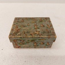 x-97973	Alte Pappschachtel mit