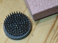 Alter Blumensteckigel Ikebana Steckigel Igel OVP 4 cm