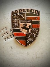 EARLY PORSCHE 911 EMBLEM